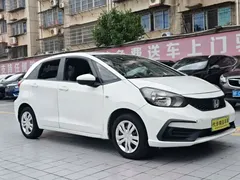 2021 Honda Fit 1.5L CVT, белый — фото 3