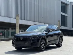 2021 Volkswagen Touareg 3.0TSI, чёрный — фото 1