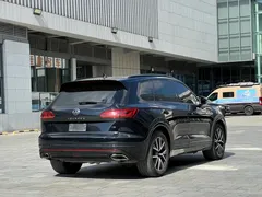 2021 Volkswagen Touareg 3.0TSI, чёрный — фото 7