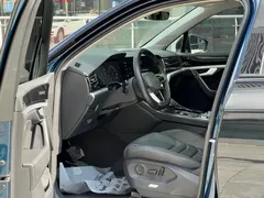 2021 Volkswagen Touareg 3.0TSI, чёрный — фото 9