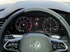2021 Volkswagen Touareg 3.0TSI, чёрный — фото 13