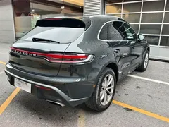 2023 Porsche Macan T 2.0T — фото 4