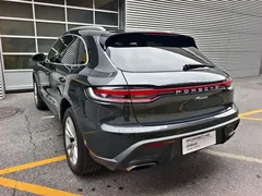 2023 Porsche Macan T 2.0T — фото 6