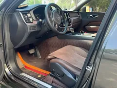 2021 Volvo XC60 4WD Luxury — фото 11