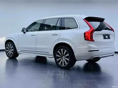 2021 Volvo XC90 B6 Luxury 7-seater, белый — фото 4