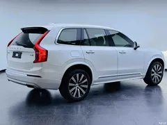 2021 Volvo XC90 B6 Luxury 7-seater, белый — фото 6