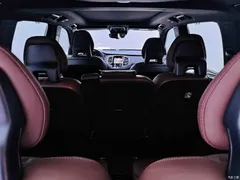2021 Volvo XC90 B6 Luxury 7-seater, белый — фото 9