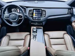 2021 Volvo XC90 B6 Luxury 7-seater, белый — фото 19