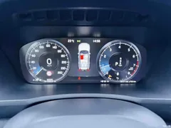 2021 Volvo XC90 B6 Luxury 7-seater, белый — фото 24