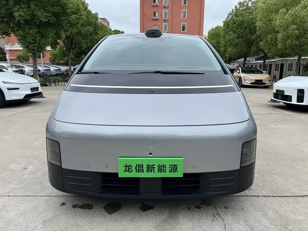 2024 Li Auto MEGA Ultra