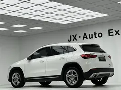 2020 Mercedes-Benz GLA 180, белый — фото 7