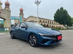 2023 Hyundai Elantra 1.5L CVT TOP Flagship, синий — фото 2