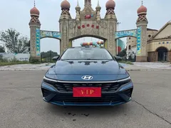 2023 Hyundai Elantra 1.5L CVT TOP Flagship, синий — фото 3