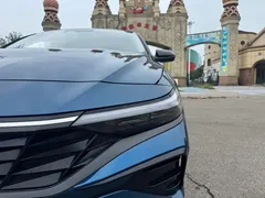 2023 Hyundai Elantra 1.5L CVT TOP Flagship, синий — фото 4
