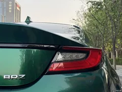 2022 Subaru BRZ 2.4L MT, зелёный — фото 10