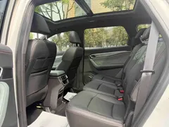 2023 Geely Haoyue L 2.0T DCT Luxury, белый — фото 10