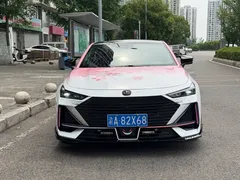 2023 Changan UNI-V 1.5T Sport, белый — фото 2