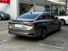 2022 Lexus ES 300h — фото 6