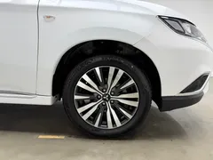 2021 Mitsubishi Outlander 2.0L 2WD 5, белый — фото 19