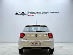 2021 Volkswagen Polo Plus 1.5L AT, белый — фото 5