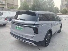 2024 Hongqi HS7 2.0T PHEV 4WD 6 — фото 5