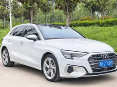 2023 Audi A3 Sportback 35 TFSI Fashion Sport, белый — фото 1
