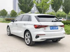 2023 Audi A3 Sportback 35 TFSI Fashion Sport, белый — фото 7