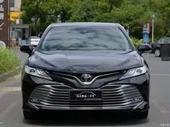 2021 Toyota Camry 2.5G Luxury, чёрный — фото 1