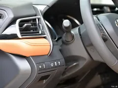 2021 Toyota Camry 2.5G Luxury, чёрный — фото 7