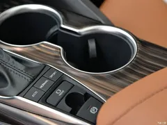 2021 Toyota Camry 2.5G Luxury, чёрный — фото 11