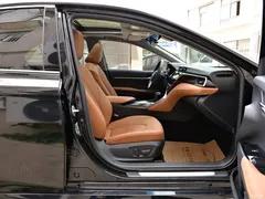 2021 Toyota Camry 2.5G Luxury, чёрный — фото 12
