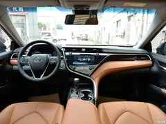 2021 Toyota Camry 2.5G Luxury, чёрный — фото 14