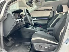 2023 Volkswagen Golf 280TSI DSG R-Line, белый — фото 8