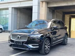 2022 Volvo XC90 B6 Luxury 7, чёрный — фото 1