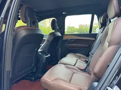2022 Volvo XC90 B6 Luxury 7, чёрный — фото 5