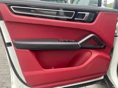 2023 Porsche Cayenne Cayenne 3.0T Platinum, белый — фото 13