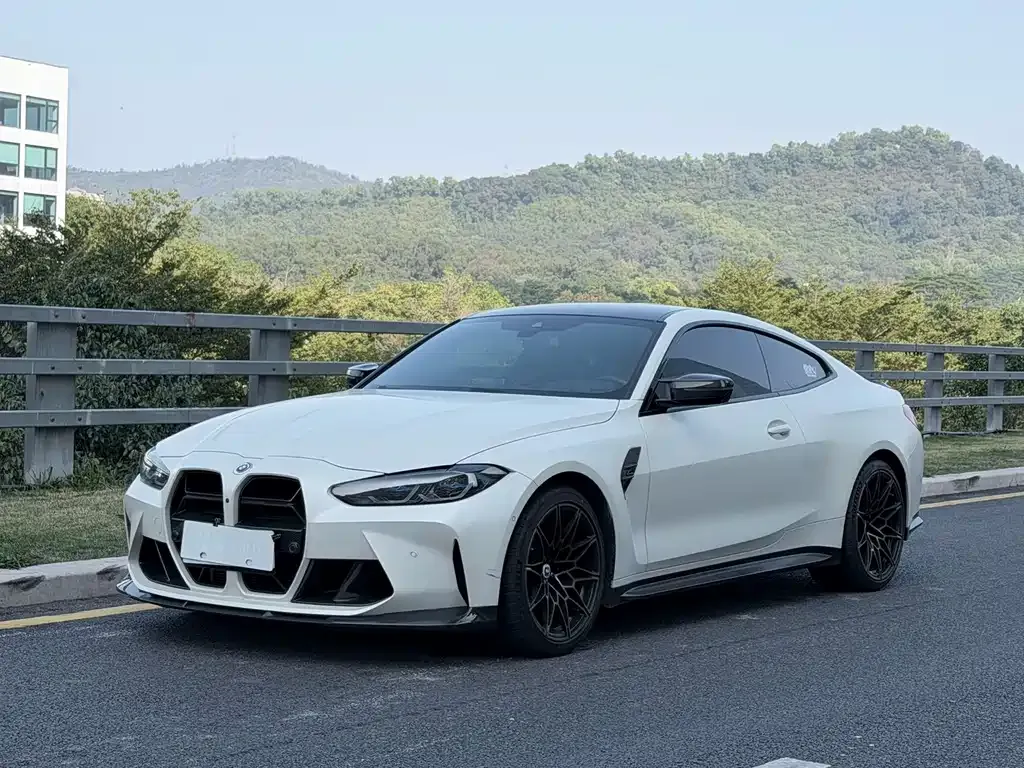 2022 BMW M4