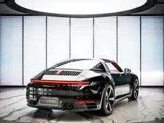 2022 Porsche 911 Targa 4 3.0T, чёрный — фото 5