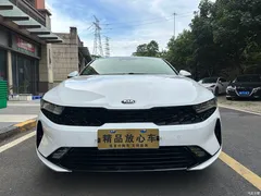 2021 Kia K5 380T GT-Line refreshed, белый — фото 2