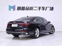 2023 Audi A8 A8L 50 TFSI quattro Premium Selection, чёрный — фото 7