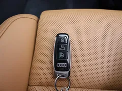 2023 Audi A8L 50 TFSI quattro, чёрный — фото 25