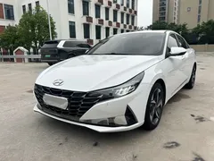 2022 Hyundai Elantra 1.5L CVT LUX Premium, белый — фото 1