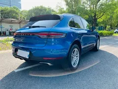 2021 Porsche Macan 2.0T, синий — фото 19
