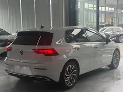 2023 Volkswagen Golf 280TSI DSG Pro, белый — фото 12