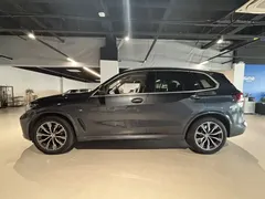 2022 BMW X5 xDrive40i M, чёрный — фото 3