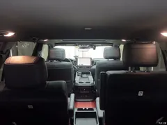 2023 Toyota Sequoia 3.5T Platinum — фото 5