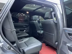 2023 Toyota Sequoia 3.5T Platinum — фото 7