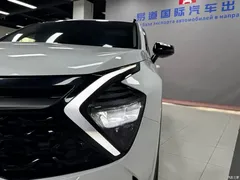 2023 Kia Sportage 2.0T 2WD Premium, белый — фото 4