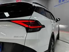 2023 Kia Sportage 2.0T 2WD Premium, белый — фото 5