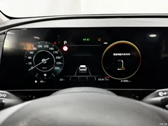 2023 Kia Sportage 2.0T 2WD Premium, белый — фото 12